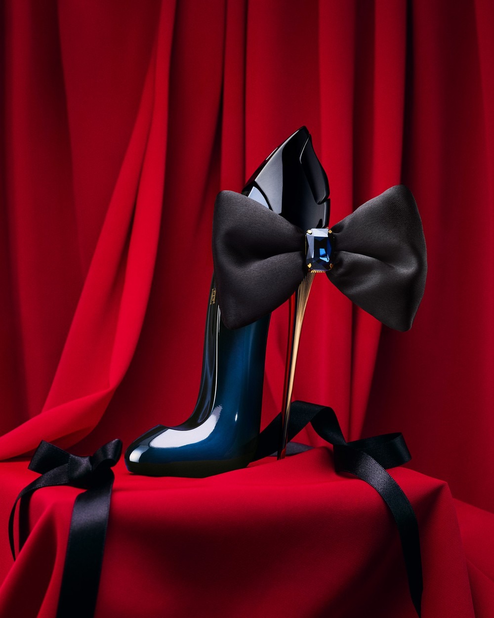 Shop Home Fragrance - Carolina Herrera Good Girl Bowtastic Parfüm
